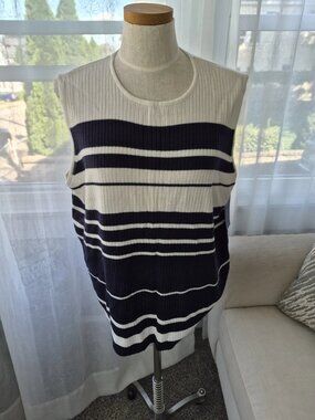 Karen Scott II womens 1X sleeveless sweater shell navy and off white NWT